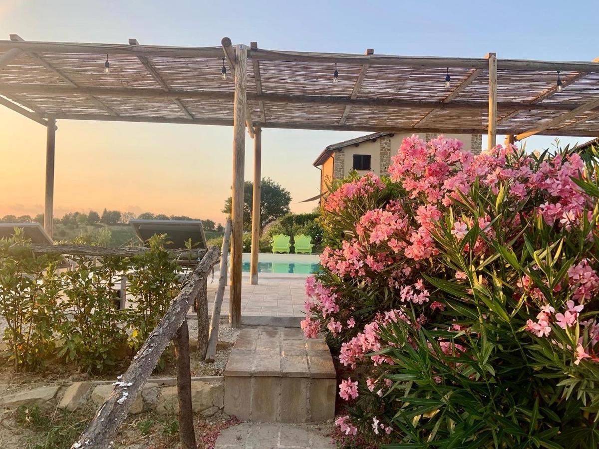 Borgo Crispiero Acomodação com café da manhã Exterior foto